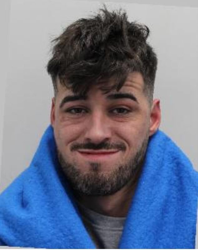 Conductor de 32 años, condenado a 37 años de cárcel tras matar a un peatón en un accidente automovilístico el día de Navidad en el West End de Londres