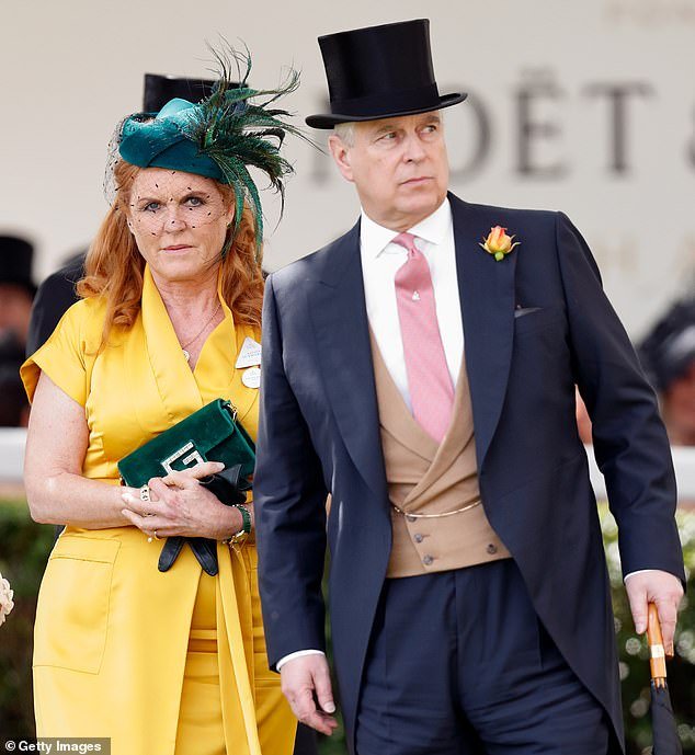 Sarah Ferguson agradeció a Epstein por ser ‘el hermano que siempre quise’ y lo invitó al 50 aniversario de Andrew en St James’s Palace, según muestran nuevos correos electrónicos.