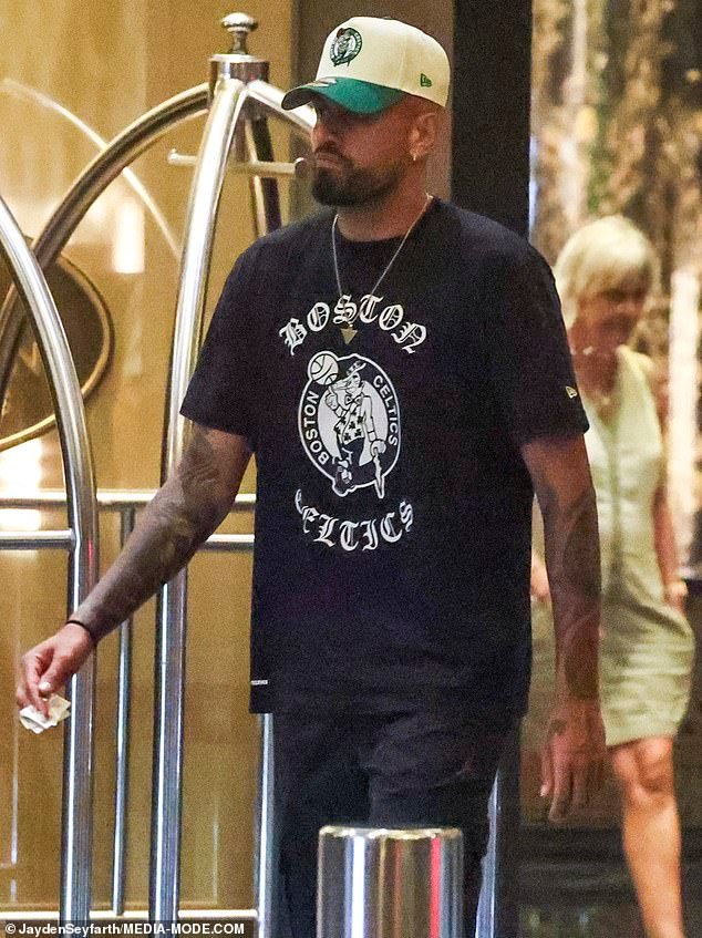 ¡Fuera de nuevo! Nick Kyrgios continúa su fiesta maratoniana en Melbourne