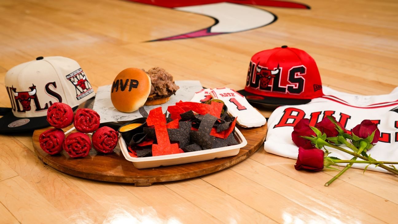 El retiro de la camiseta de Derrick Rose incluirá artículos con descuentos especiales