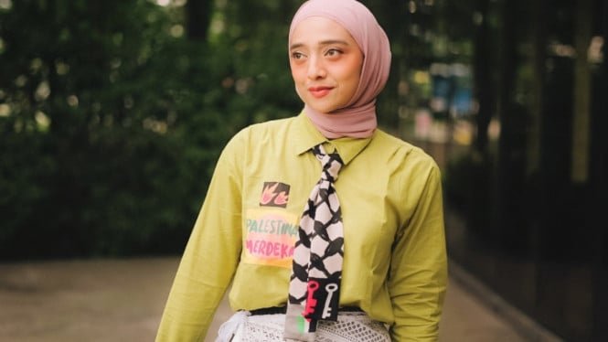 La razón detrás del despido de Chiki Fauzi como funcionario del Hajj fue que Boyne solicitó el divorcio de su marido después de dos meses de matrimonio.