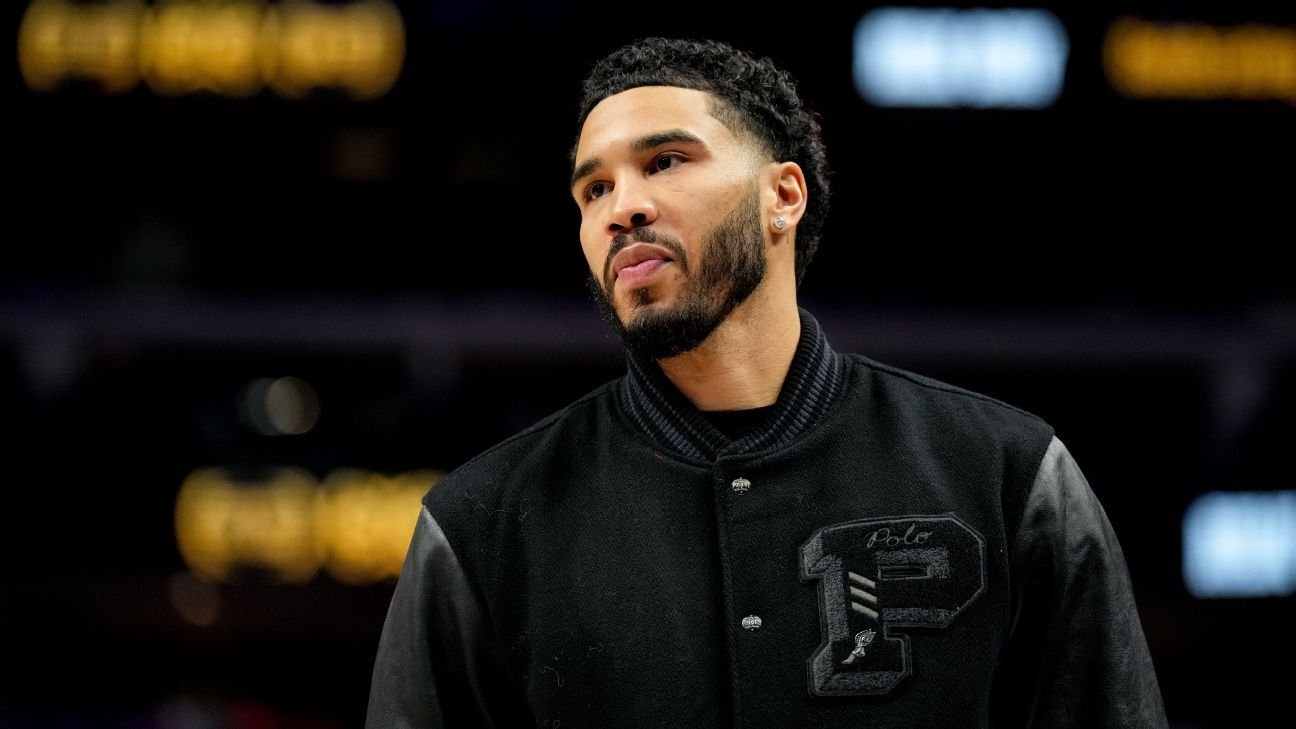 Jayson Tatum de los Celtics aún no ha tomado una decisión sobre su regreso esta temporada