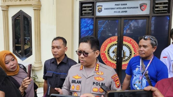 Conductor de Pajero sometido a prueba psicológica después de chocar contra una valla en la Jefatura de Policía Regional de Jambi, no hay tiempo para realizar la prueba