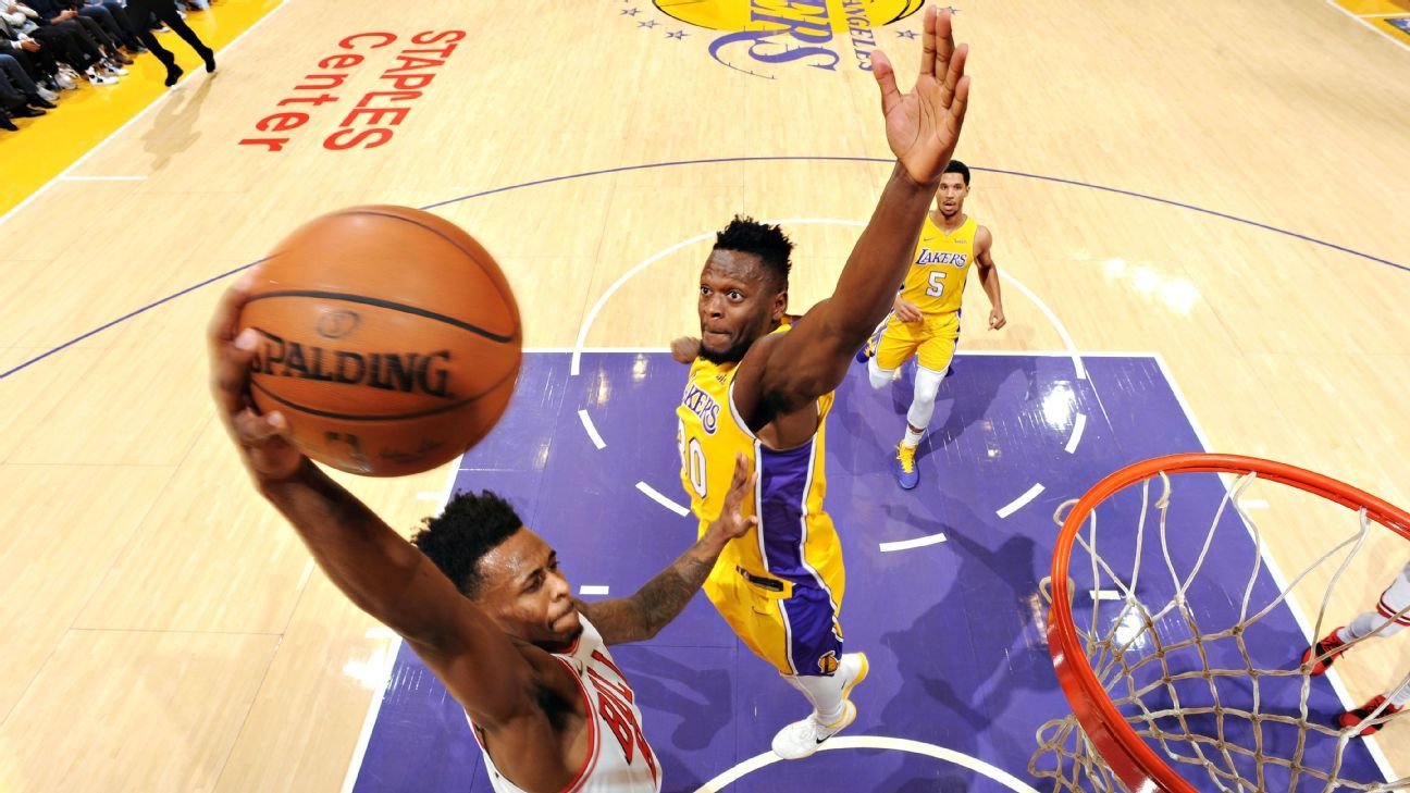 Siguiendo el camino de Blakeney desde jugar en la NBA hasta ser un presunto arreglador de juegos