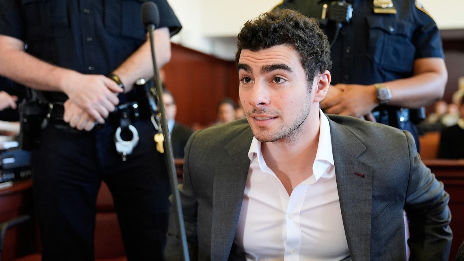 Lo último de Luigi Mangione: La pena de muerte fuera de la mesa, dictamina el juez