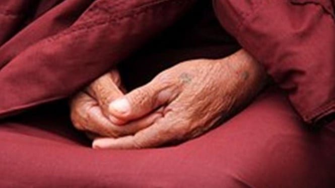 ¿Está bien satisfacer impulsos biológicos mediante videollamadas? Esta es la respuesta de Ustaz Khalid Basalama