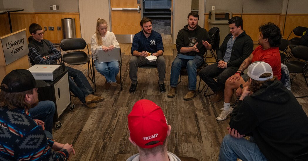 En Venezuela y Groenlandia, muchos seguidores de Trump le dieron el beneficio de la duda