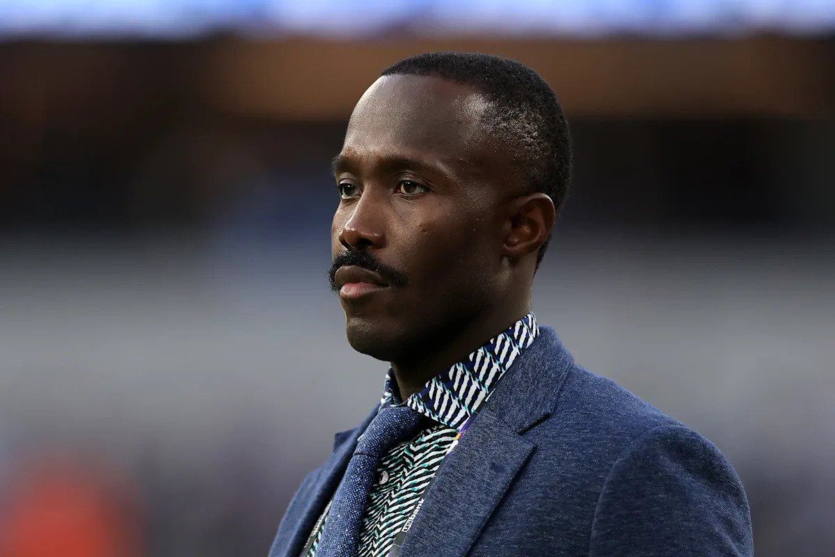 Según los informes, los Vikings despidieron al gerente general Kwesi Adofo-Mensah después de 4 temporadas.