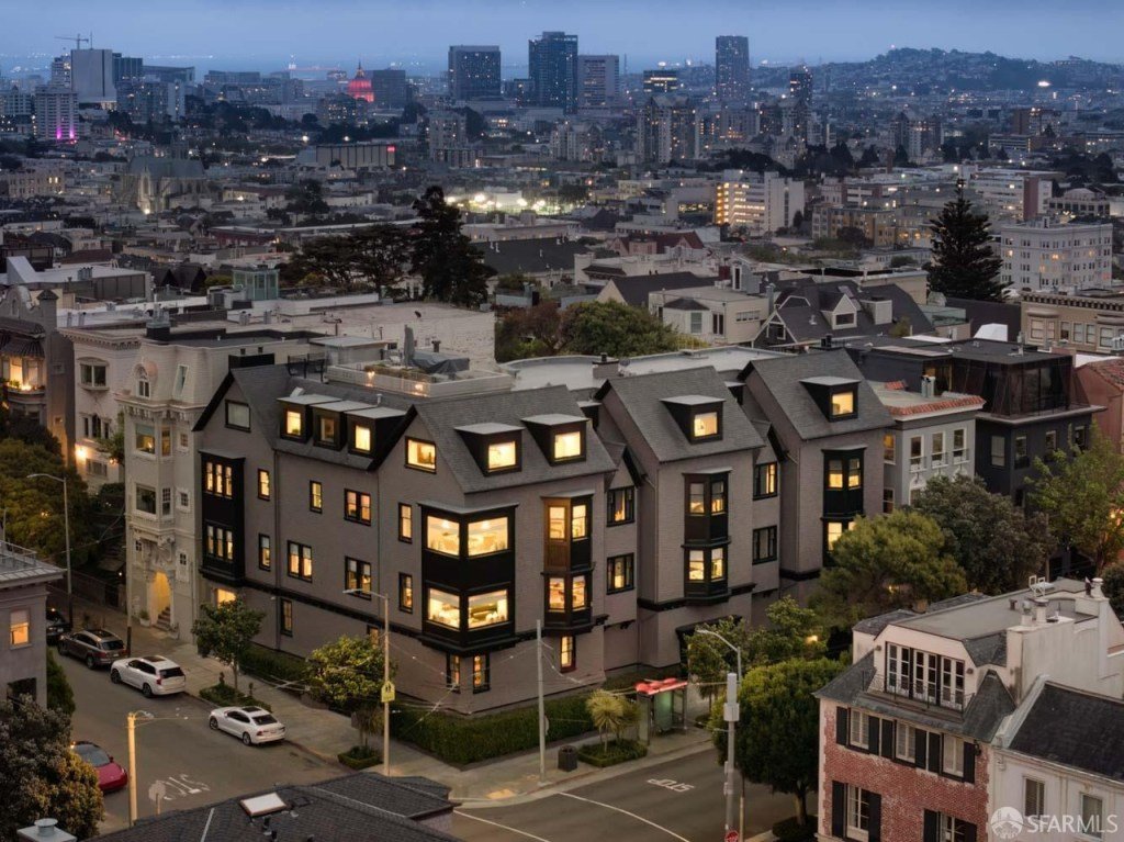 Megamansión de SF con cancha de baloncesto de tamaño completo cotizada por 32 millones de dólares – The Mercury News