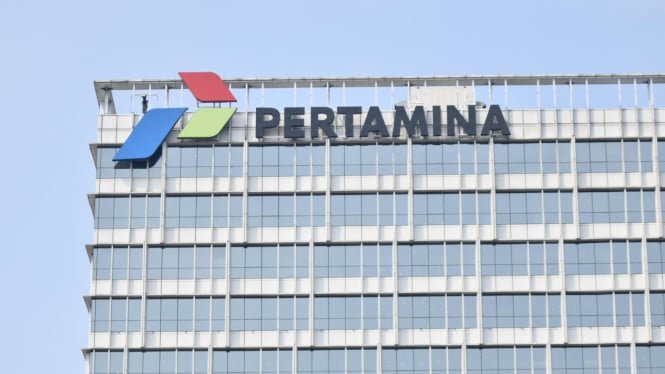 68e89987852d4-gedung-pertamina_665_374.jpeg