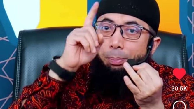 Líneas de Ulema ‘sobre’ el matrimonio Siri Inara Rusli-Insanul Fahmi, ¡una para llamarlo inválido!