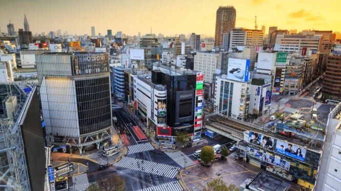 El oro alcanza los 5.000 dólares en medio de la volatilidad de las bolsas asiáticas y el calor geopolítico mundial