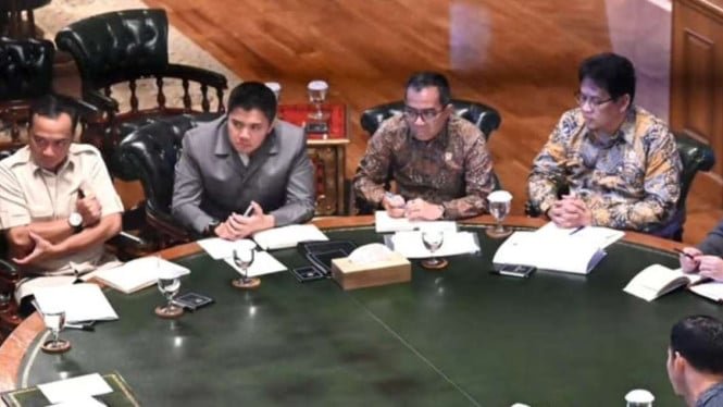 Después de una visita de trabajo al extranjero, Prabowo convocó a Purbaya y a otros ministros a Hambalang.