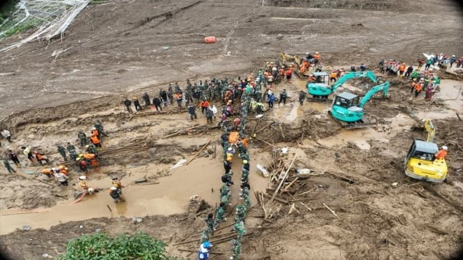 El equipo SAR encontró 64 bolsas para cadáveres en el lugar del deslizamiento de tierra de Sisarua