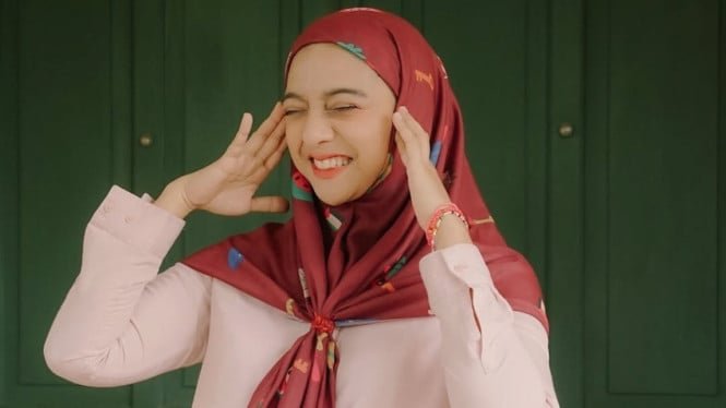 Chiki Fauzi pide regresar como oficial del Hajj, se revela el misterio del padre biológico de Ressa Rizki