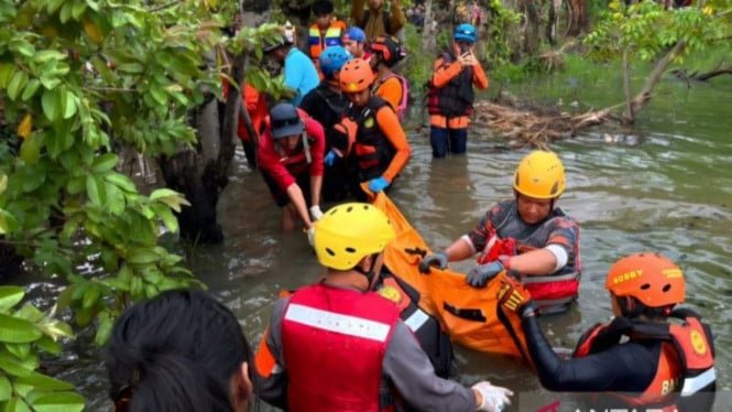 Ama de casa cae al lago Bekasi y se ahoga