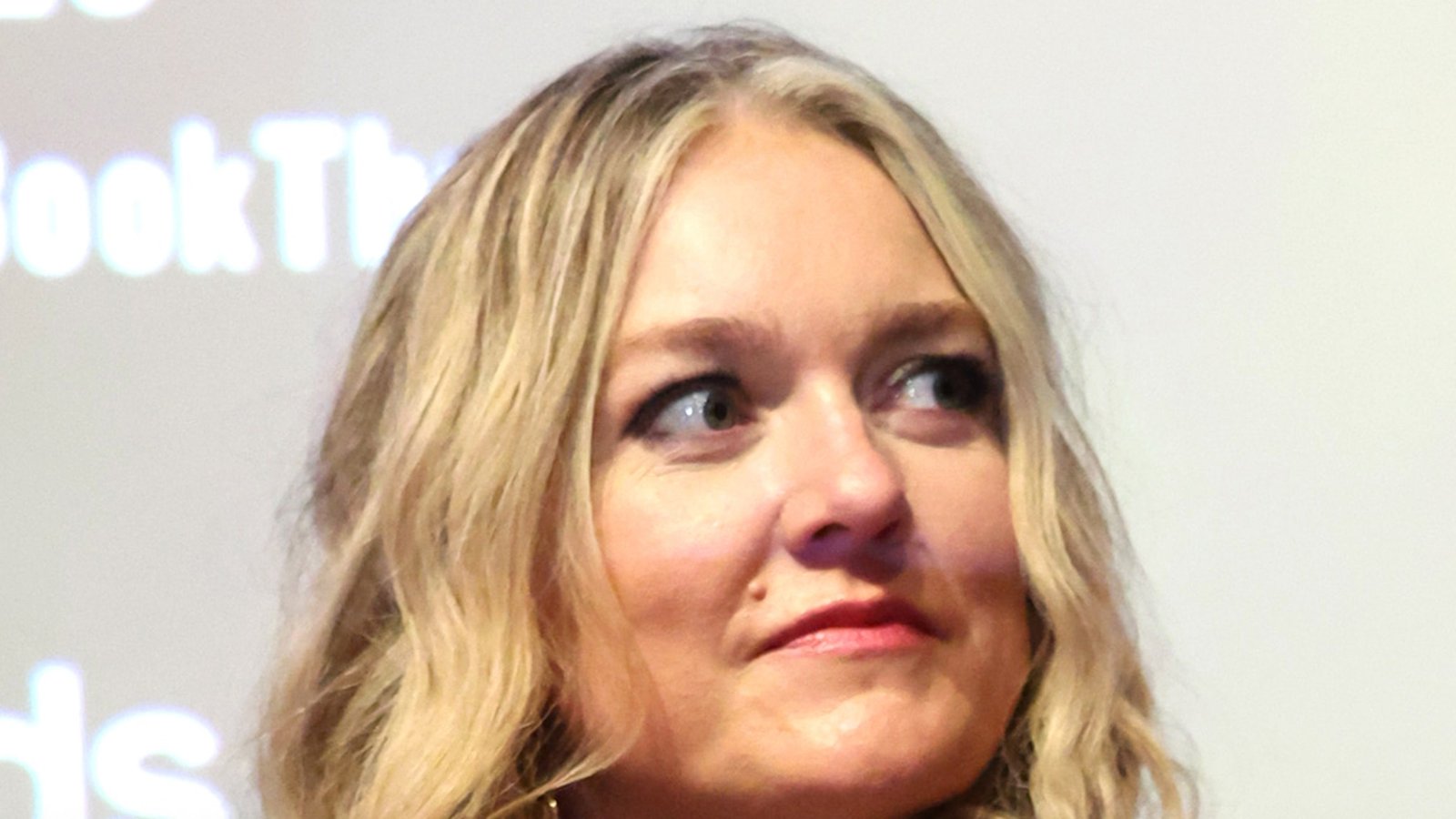 Colleen Hoover reveló que recibió radiación para tratar el cáncer