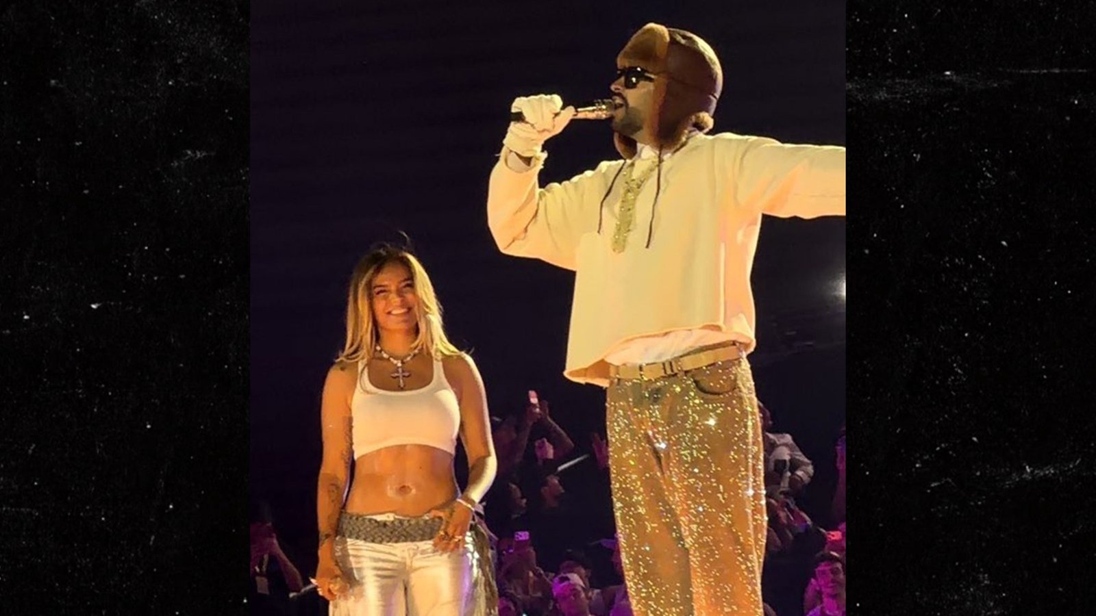 Carol G se une a Bad Bunny en el escenario de Columbia después de su separación con su ex novio Fed