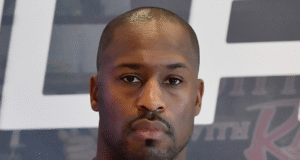 Vernon Davis guarda silencio sobre las acusaciones de abuso