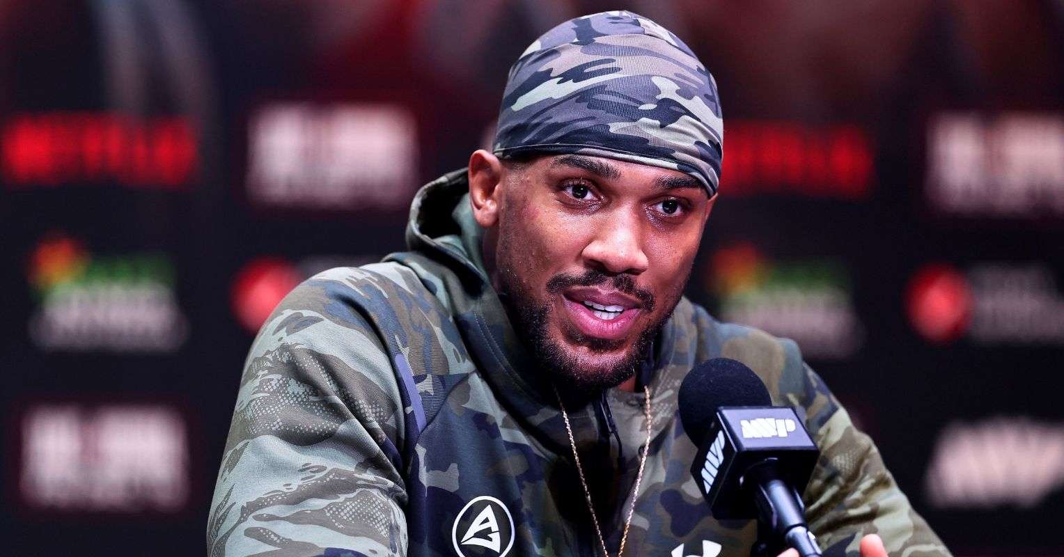 Anthony Joshua publica un emotivo primer mensaje en vídeo tras un trágico accidente automovilístico