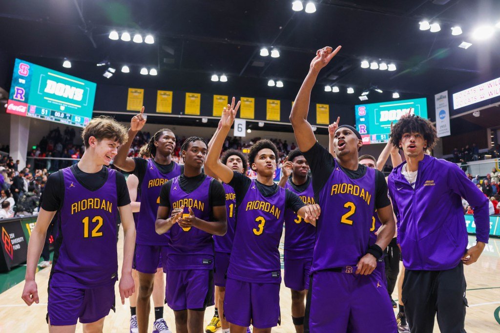 La tuberculosis obligó a Riordan a suspender los partidos de baloncesto