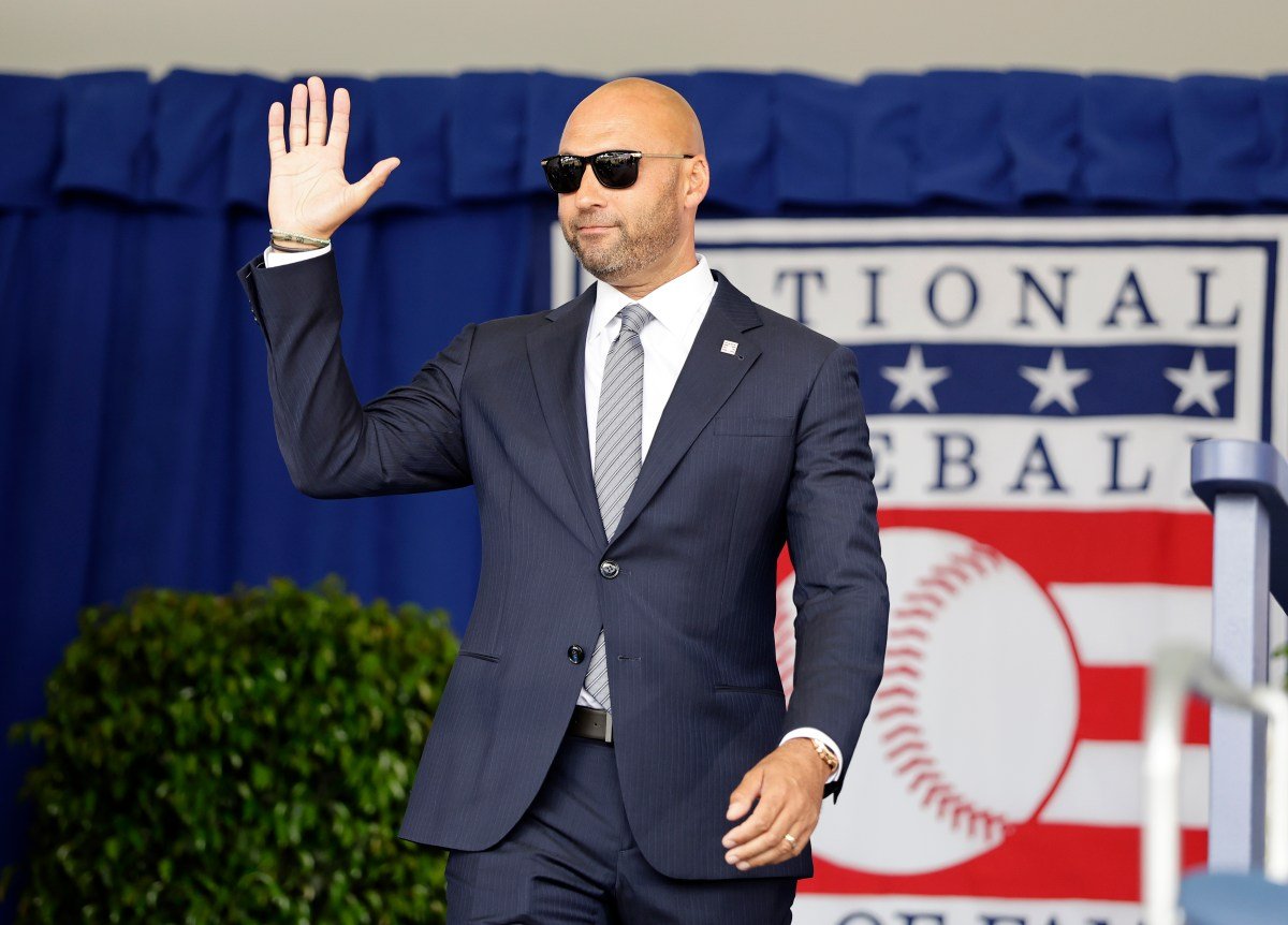Derek Jeter defiende a Hal Steinbrenner después de la tranquila temporada baja de los Yankees