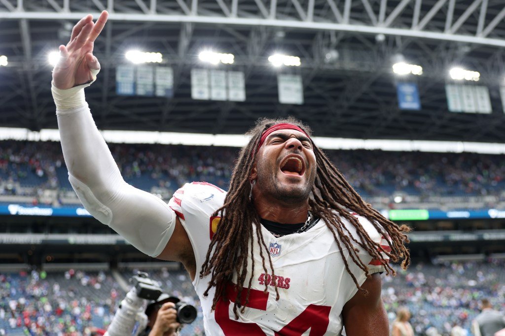 Fred Warner probablemente practicará para el regreso de los 49ers a los playoffs