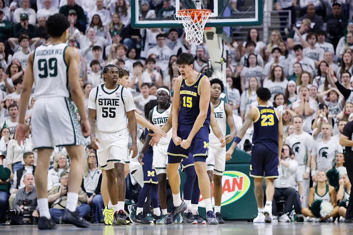 El No. 3 Michigan East detiene la remontada de Michigan State en la segunda mitad 83-71 en Lansing