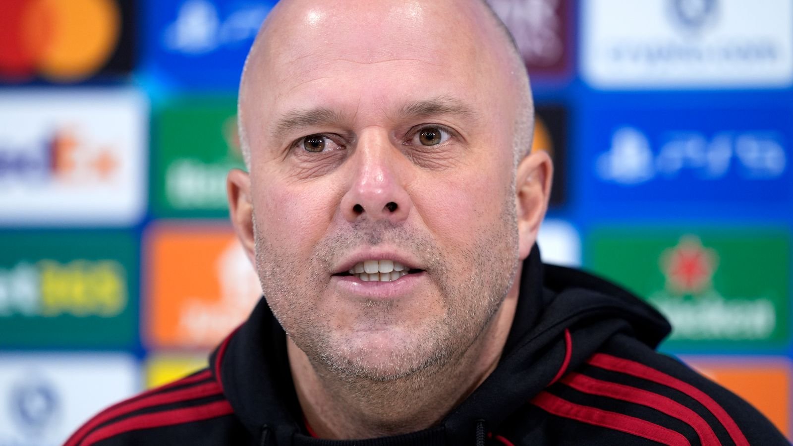 Arne Slott: el técnico del Liverpool admite que es necesario corregir el «desequilibrio» en ambos extremos del campo para «silenciar el ruido exterior» noticias de futbol