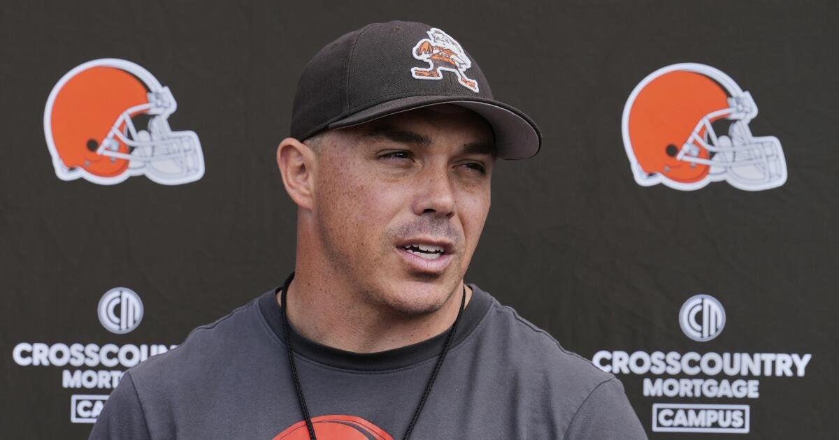 Los Rams contrataron a Bubba Ventrone como su nuevo coordinador de equipos especiales