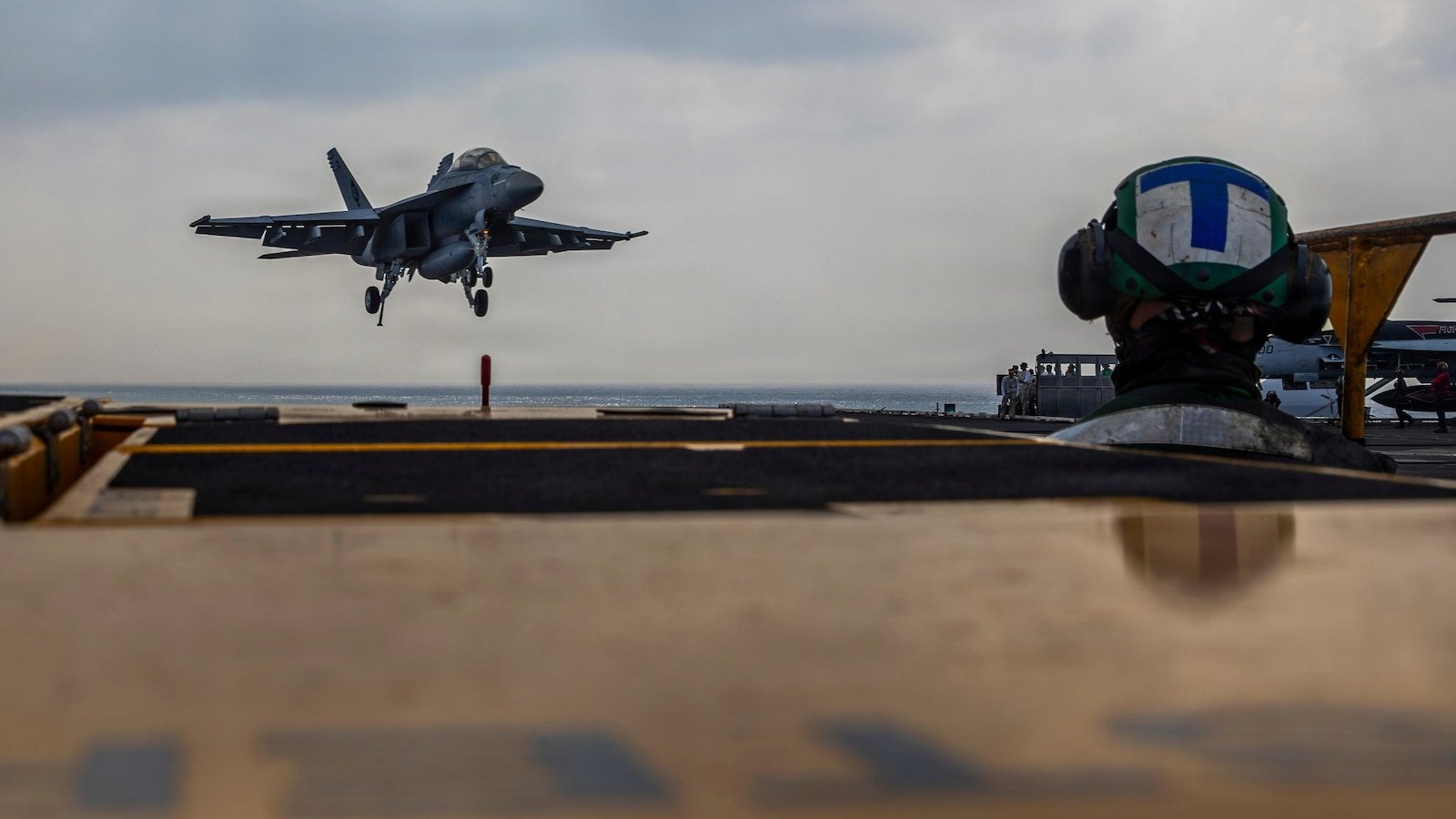 Portaaviones estadounidense llega a Medio Oriente en medio de crecientes tensiones con Irán