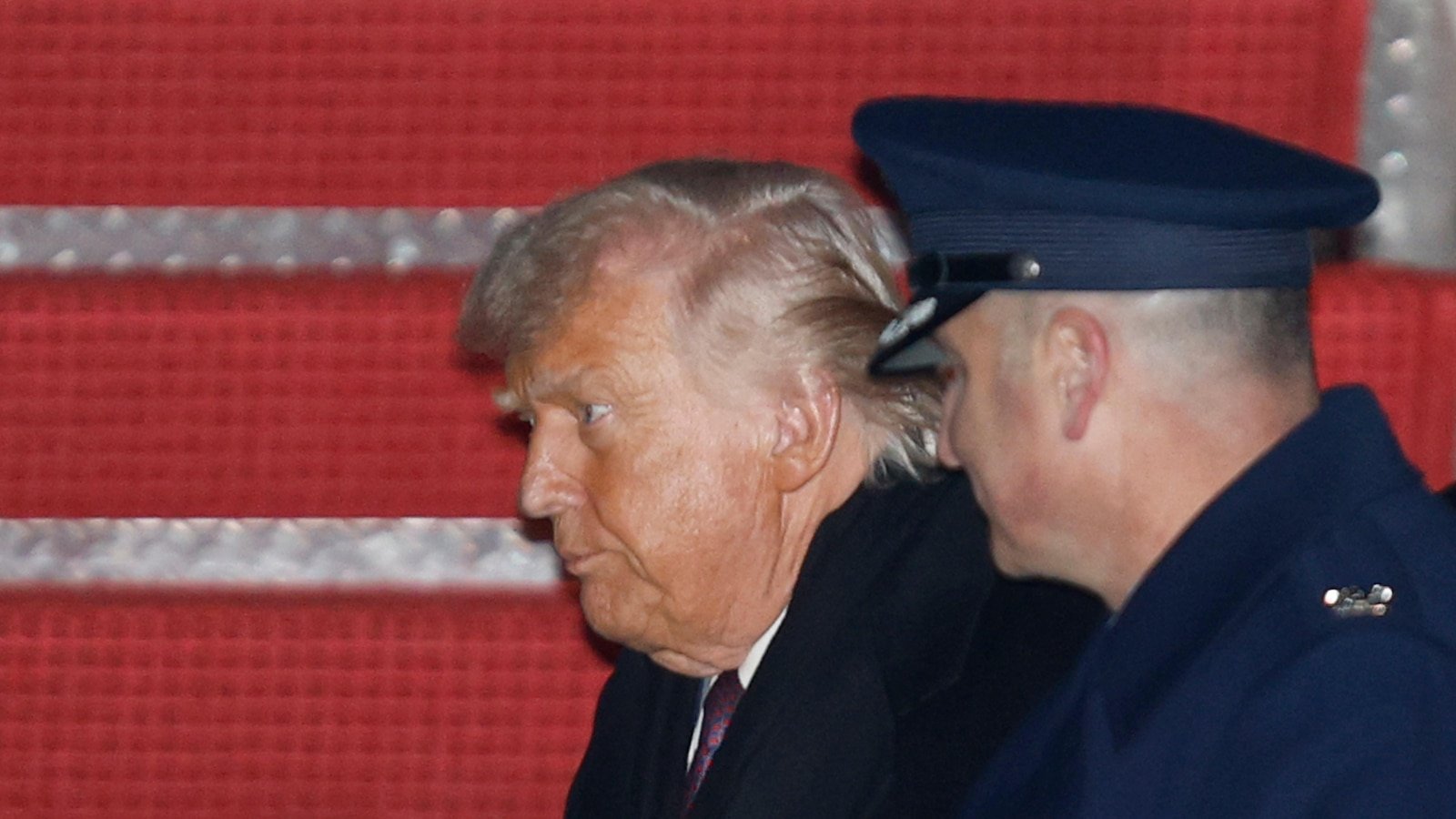 Trump, tras el tiroteo en Minneapolis, culpó a los demócratas de la «confusión».