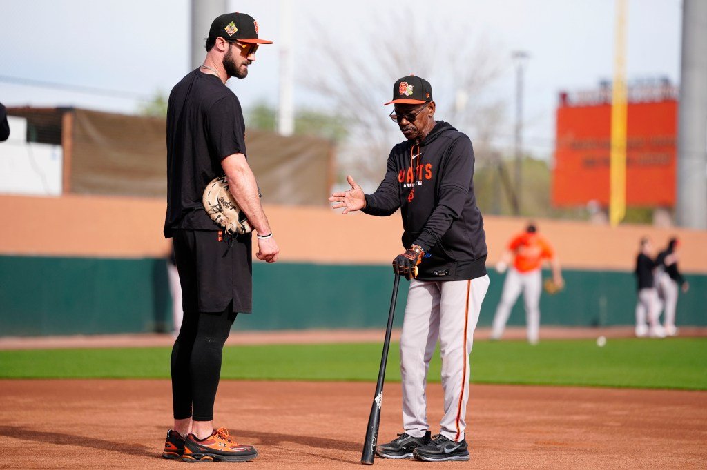 Ron Washington de SF Giants regresa a entrenar después de un cuádruple bypass