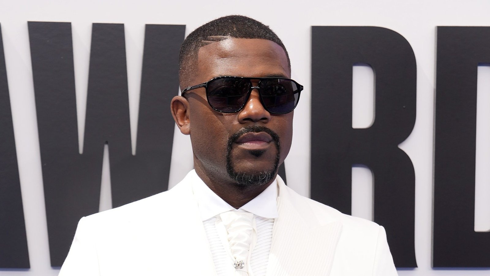 La policía respondió a una llamada de violencia doméstica en la casa del cantante