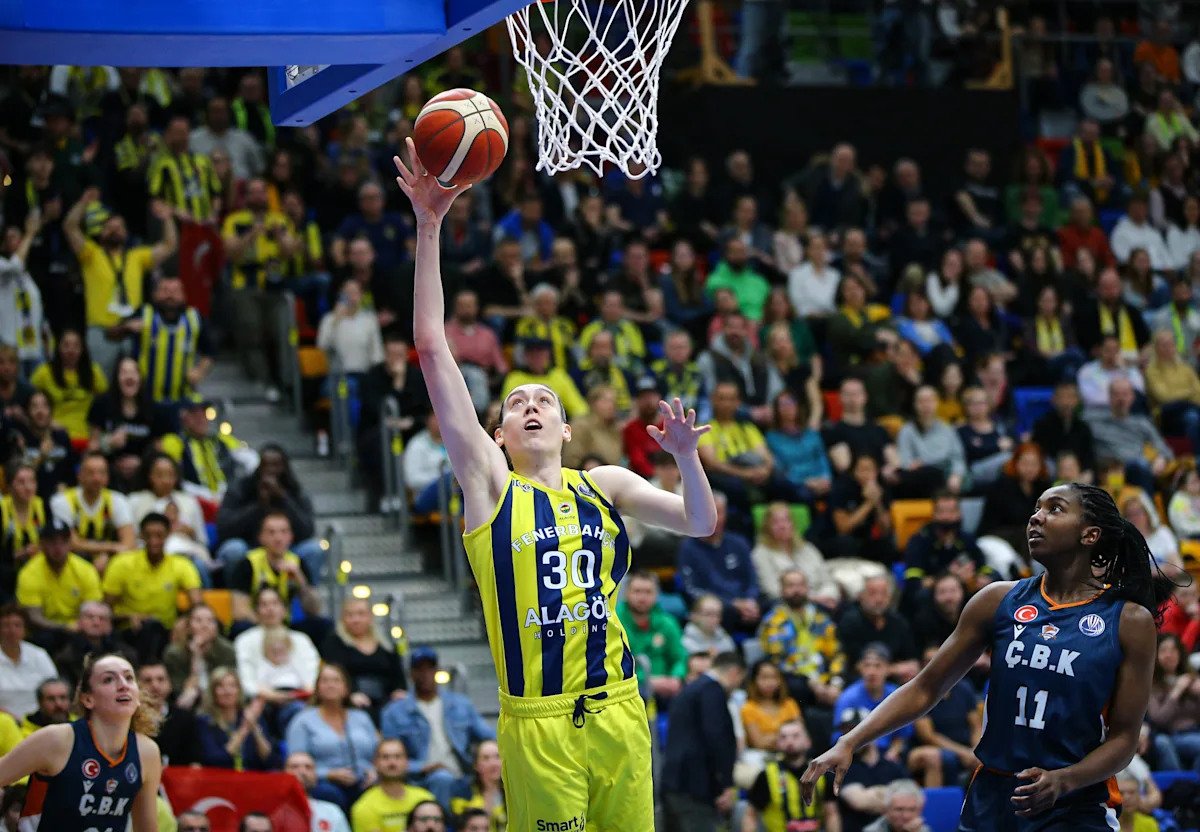 Brenna Stewart del Liberty jugará con el Fenerbahçe Opet en la Final Six de la Euroliga femenina