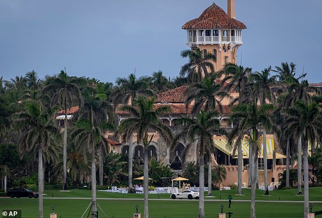 El pistolero fue asesinado a tiros por el Servicio Secreto tras entrar en Mar-a-Lago en plena noche