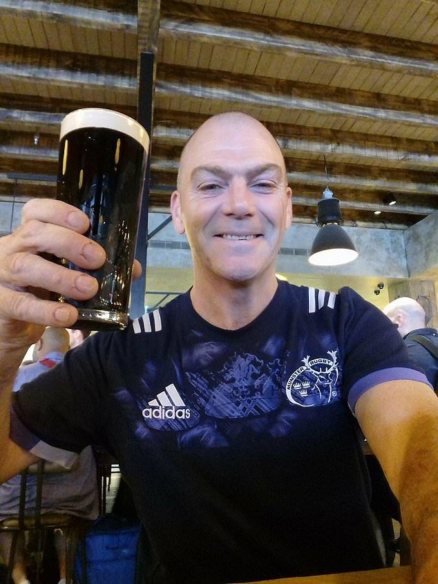 ‘Ojalá volver a hacerlo’: despiden al héroe conductor de autobús por perseguir al ladrón que robó el collar de un pasajero ‘Toda justicia’