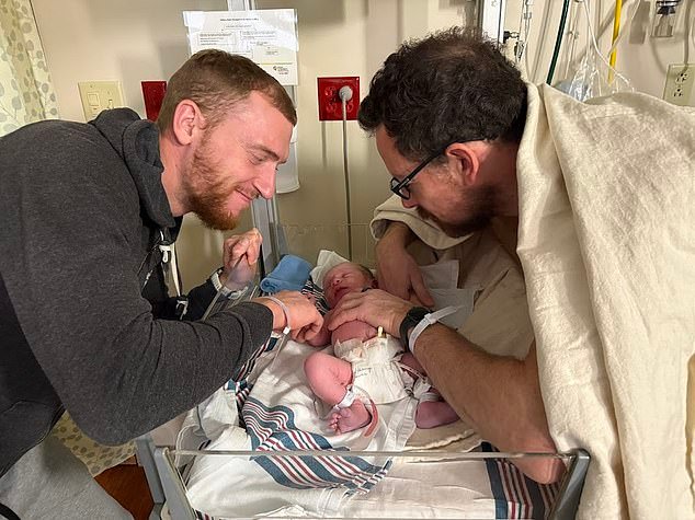 Multimillonarios dentro de Silicon Valley hacen una apuesta «arriesgada» para diseñar bebés genéticamente superiores… y la gente está dispuesta a pagar fortunas para «acelerar la evolución»