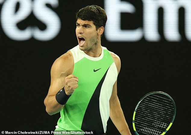 Carlos Alcaraz ha hecho historia después de lograr una sensacional victoria en el Abierto de Australia sobre Novak Djokovic para convertirse en el campeón masculino más joven de Grand Slam.
