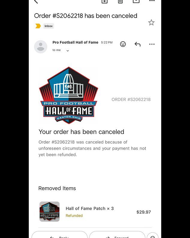 Jordon Hudson avergüenza públicamente al miembro del Salón de la Fama mientras planea su furiosa venganza después del desaire de su novio Bill Belichick