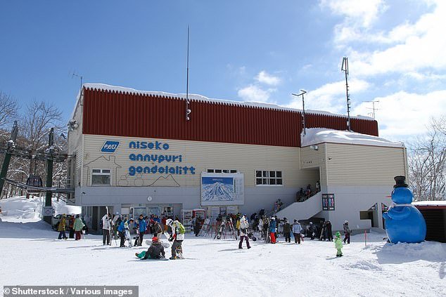 Un adolescente australiano muere esquiando en un popular centro turístico de Japón, pocos días después de que otro australiano muriera en un accidente en un telesilla