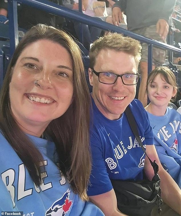 Los padres de la víctima transgénero del tiroteo en la escuela dijeron que la niña les contó sobre su muerte nueve horas después de que la policía los ignorara.