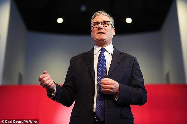 Alivio de ‘Never Hear Care’ mientras los laboristas se dirigen a la cumbre de seguridad de Munich después de la resolución… y los parlamentarios se dividen para la mitad del mandato de la Cámara de los Comunes