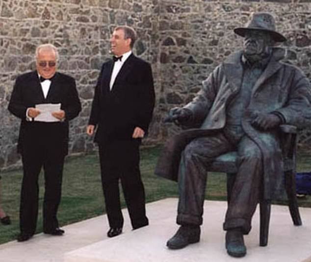 Andrew Mountbatten-Windsor envió un informe secreto del Tesoro a un amigo banquero, según nuevos correos electrónicos