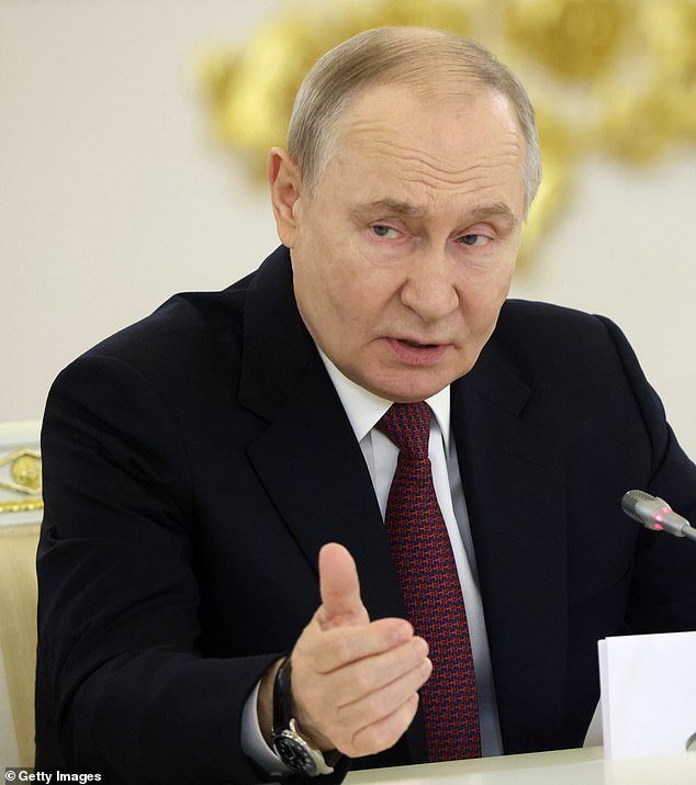 Los expertos advierten que Putin podría derrotar a la OTAN con sólo 15.000 soldados