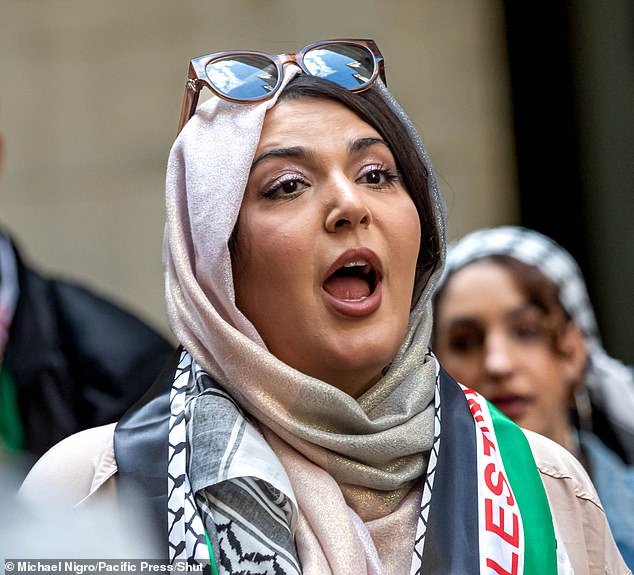 Prominente activista palestino pide que los perros sean prohibidos como ‘mascotas de interior’ en Nueva York porque no son islámicos