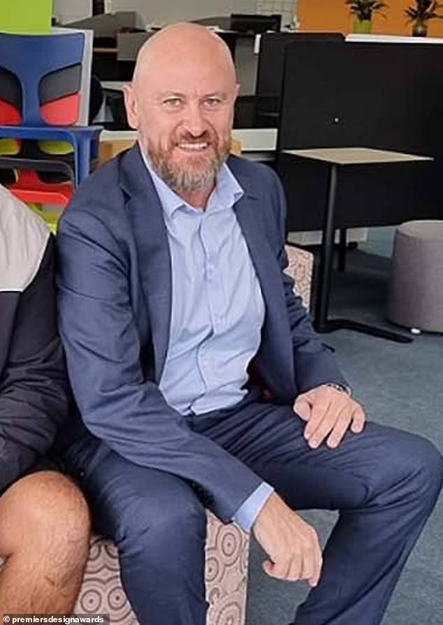 Actualización impactante sobre el alto ejecutivo que le arrojó una silla a un compañero de trabajo y lo cortó en un popular club de striptease