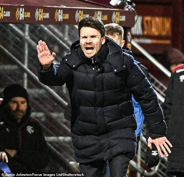 Los Rangers han respaldado a Rohl. Ahora es el momento de demostrar que puede sacarlos de su papel perdedor en serie.