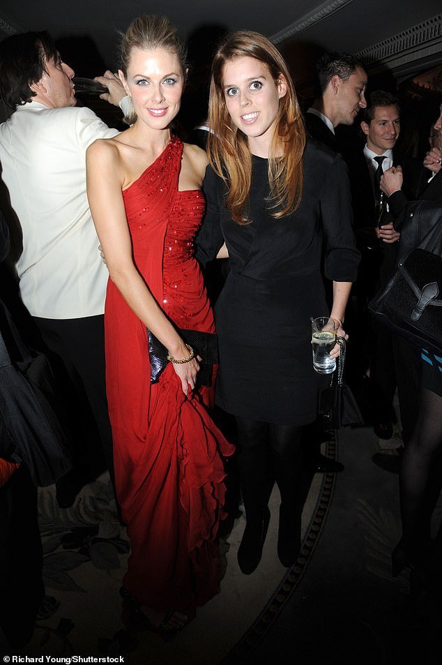 ‘Sí a Donna’: Jeffrey Epstein sienta la cabeza con la estrella de televisión Donna Air después de salir de prisión, según muestran los correos electrónicos