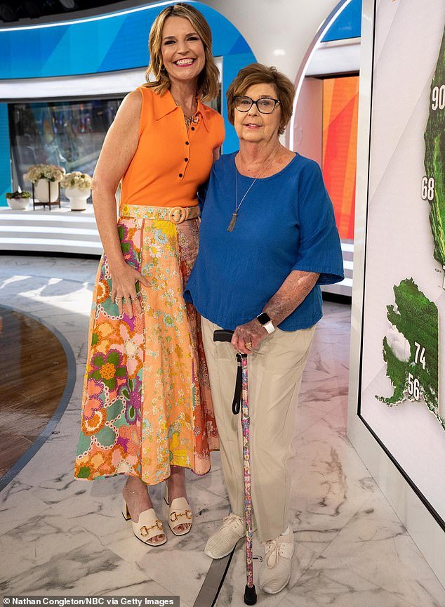 «Un raro ‘rastreador de señales’ es la última esperanza de la policía en la búsqueda frenética de la desaparecida Nancy Guthrie».